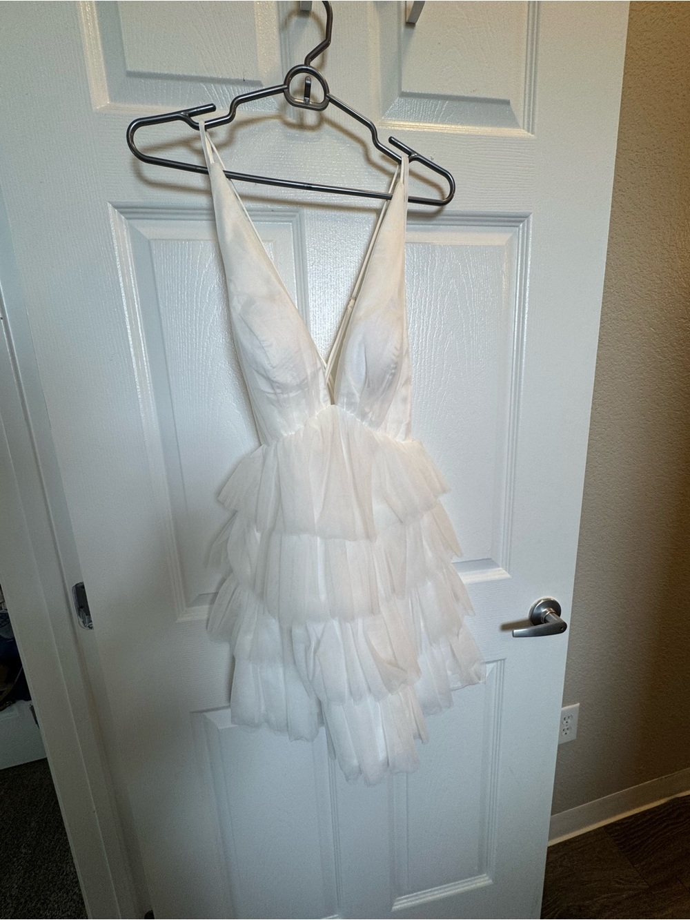 Hello Molly White Backless Tiered Tulle Mini Dress - Picture 3 of 3